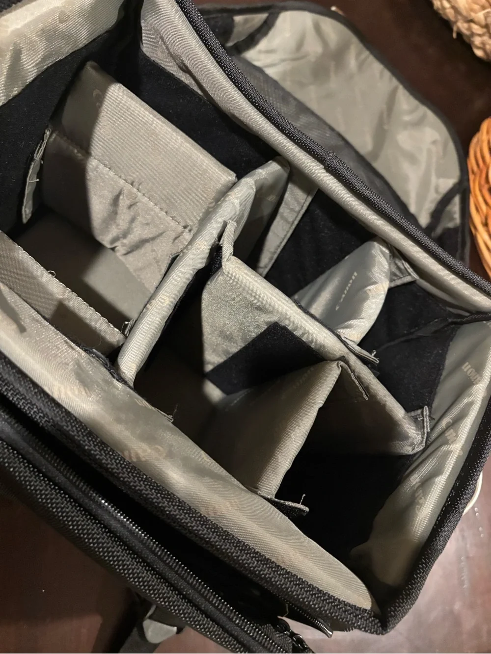 Canon 200DG SLR Camera Bags & Cases Black Digital Camera Gadget Bag